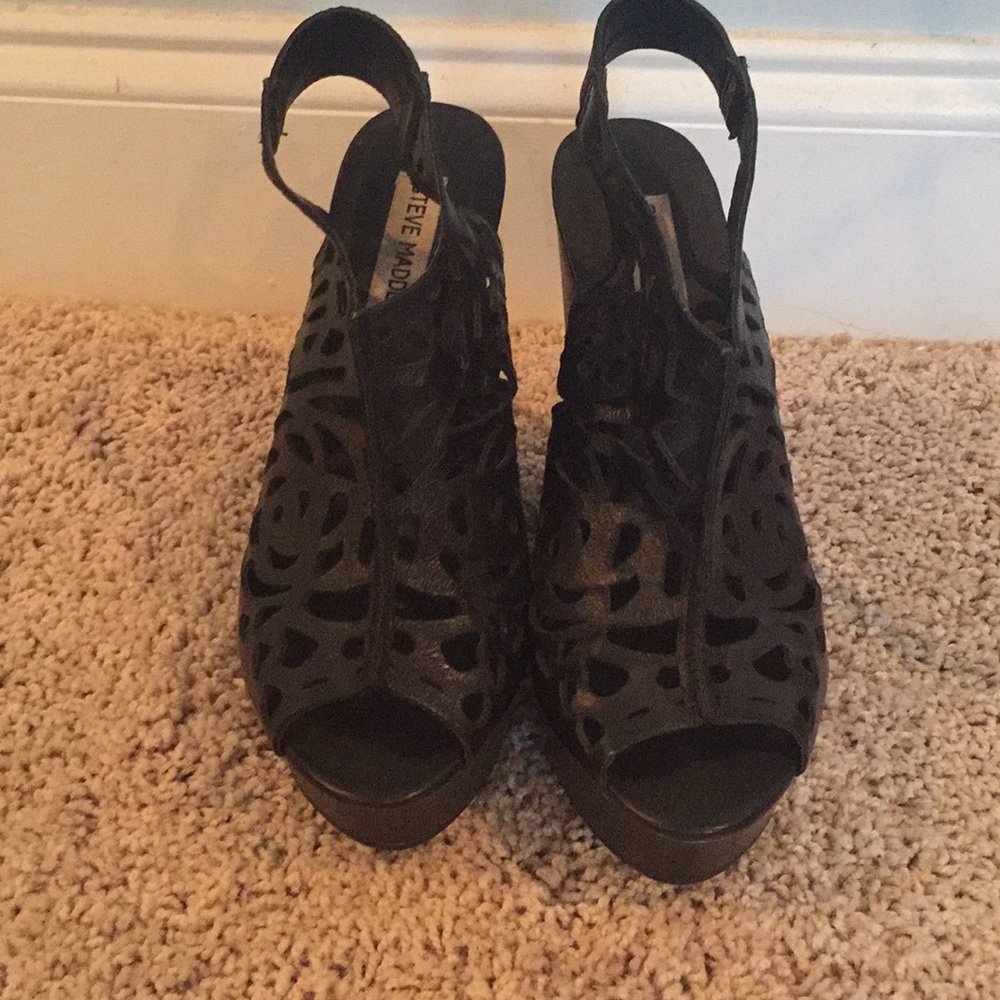 Black Steve Madden wedges